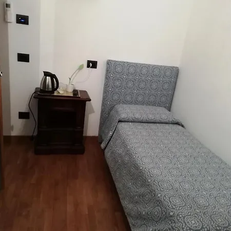 Pergola House ルッカ